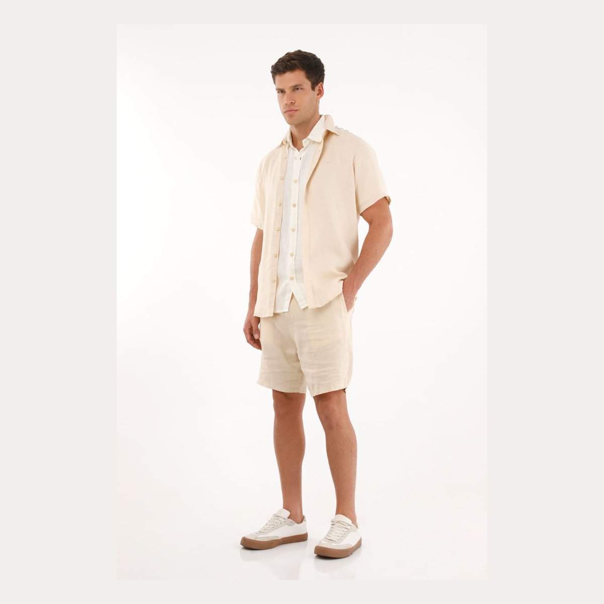 Camisa manga corta en 100% lino crudo Tennis