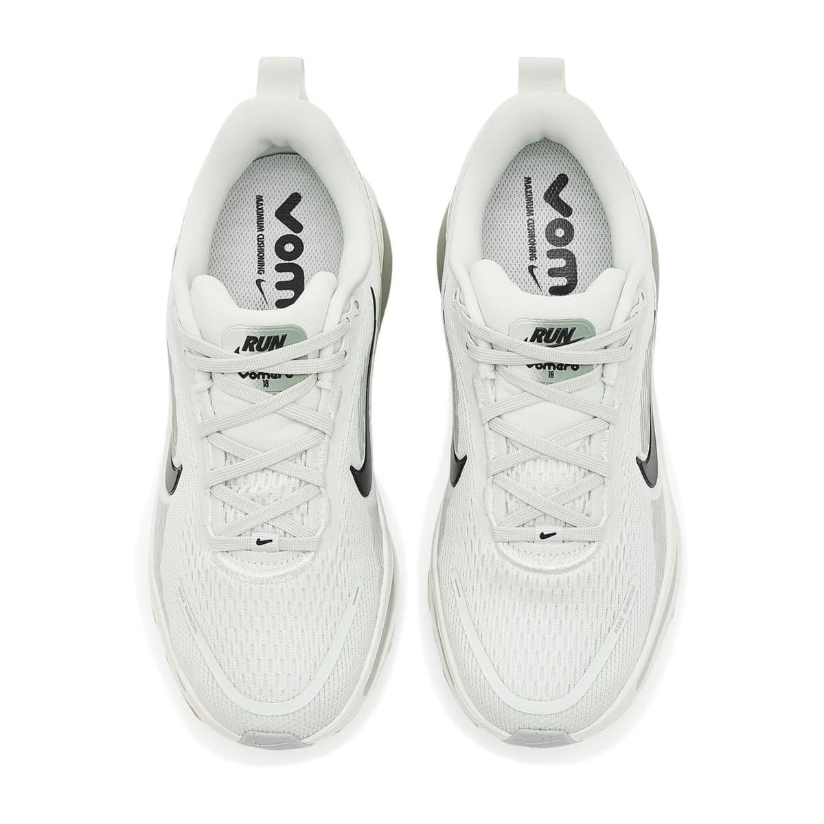 Tenis Nike Vomero 18 (Little Kid/) — Negro